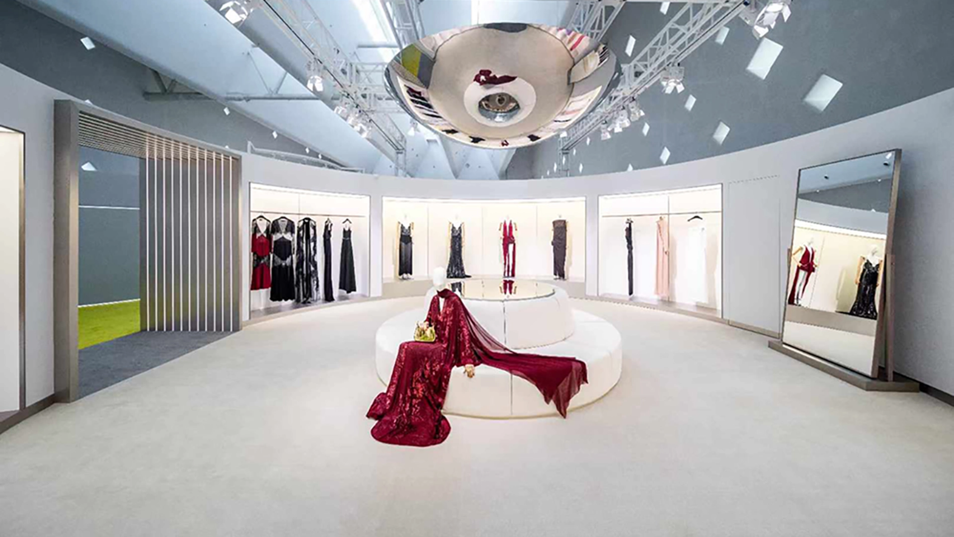 Gucci Momenti